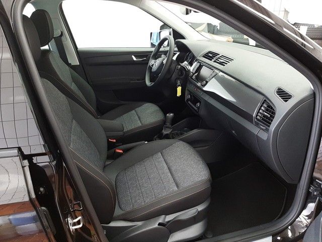 Fahrzeugabbildung Skoda Fabia Combi Best of Clever 1.0TSI Navi PANO