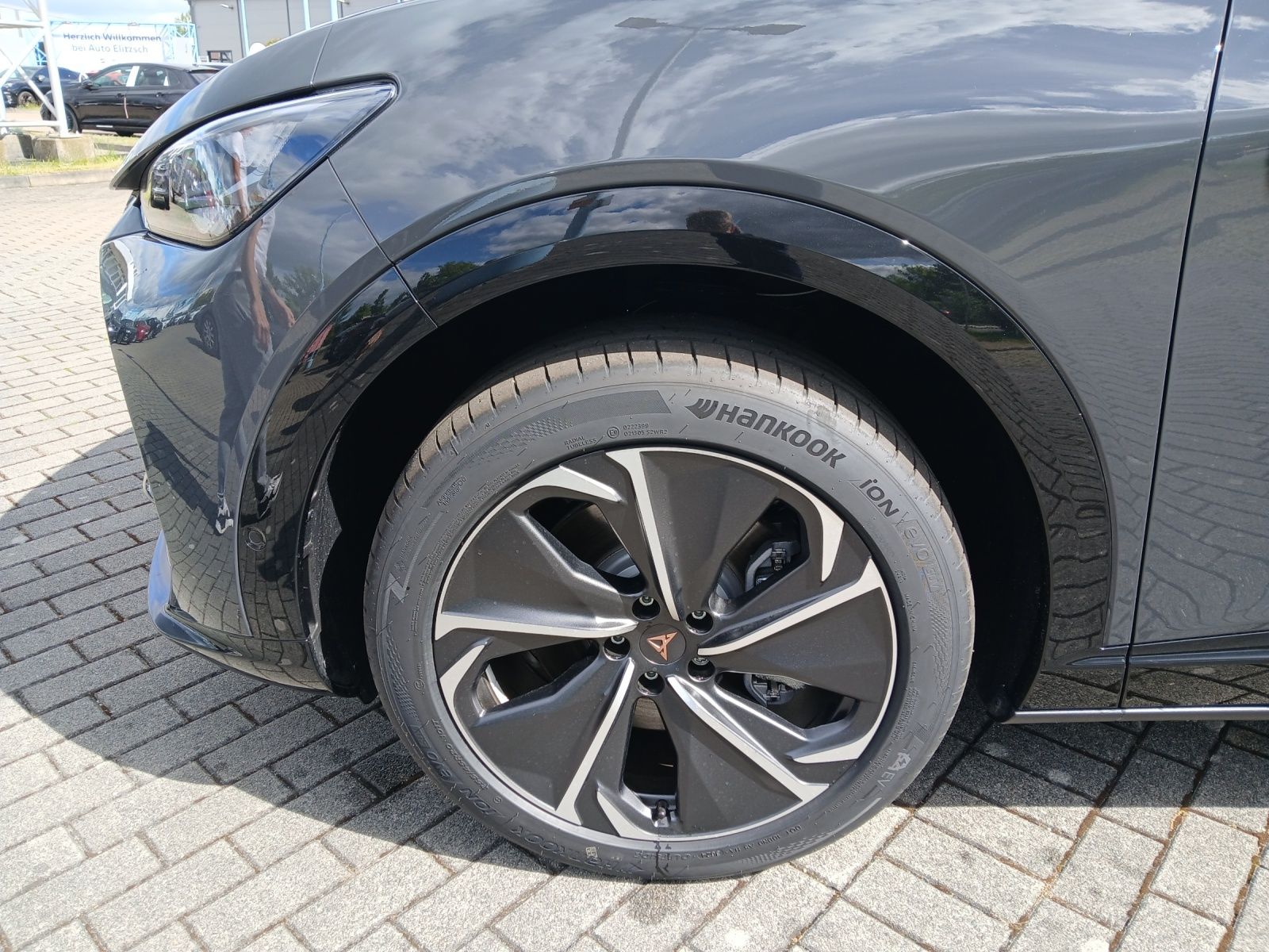 Fahrzeugabbildung CUPRA Tavascan VZ 4Drive BelowZero