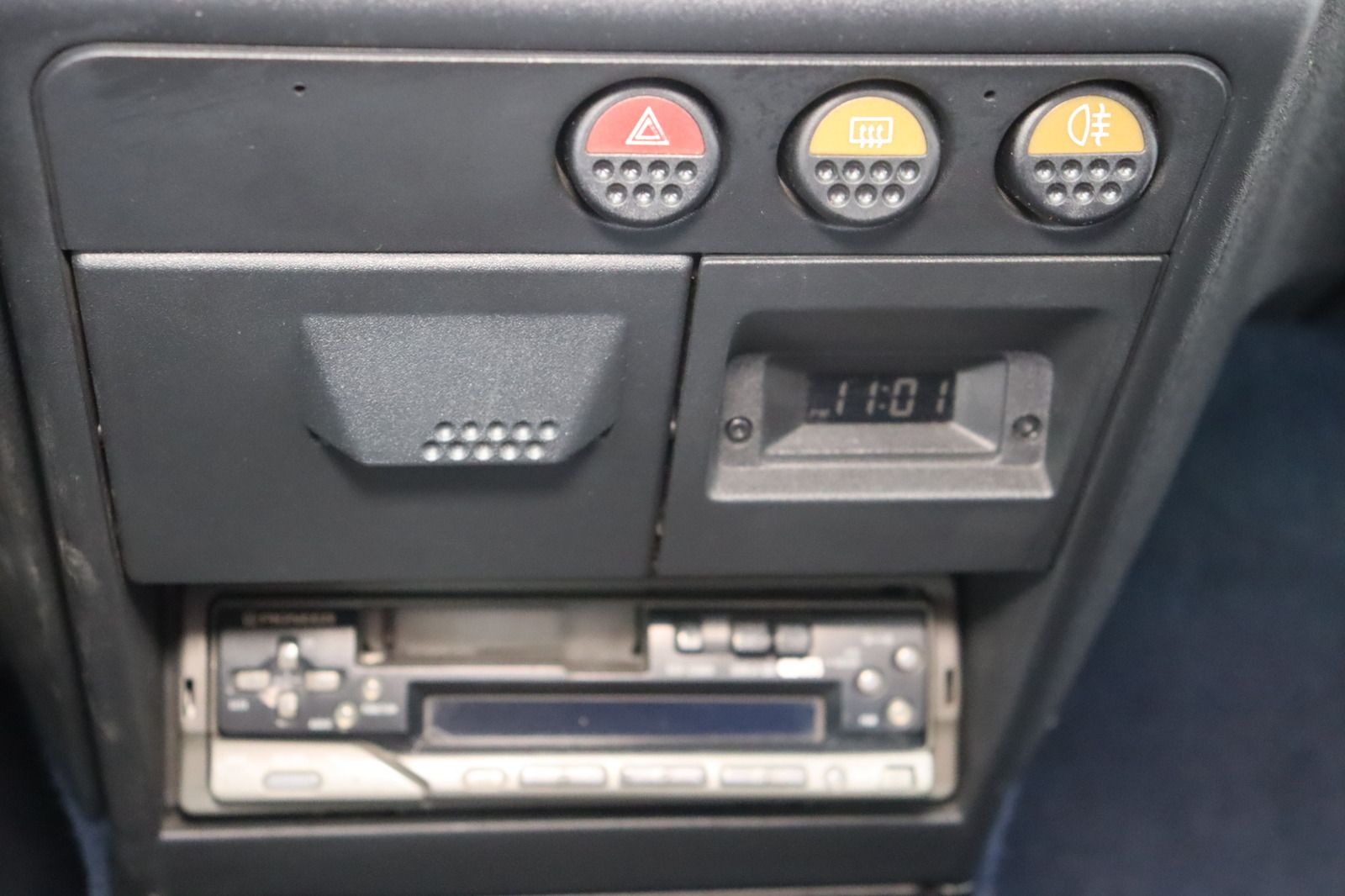Fahrzeugabbildung Peugeot 205 Auto Forever * 1. Hand * wenig Kilometer