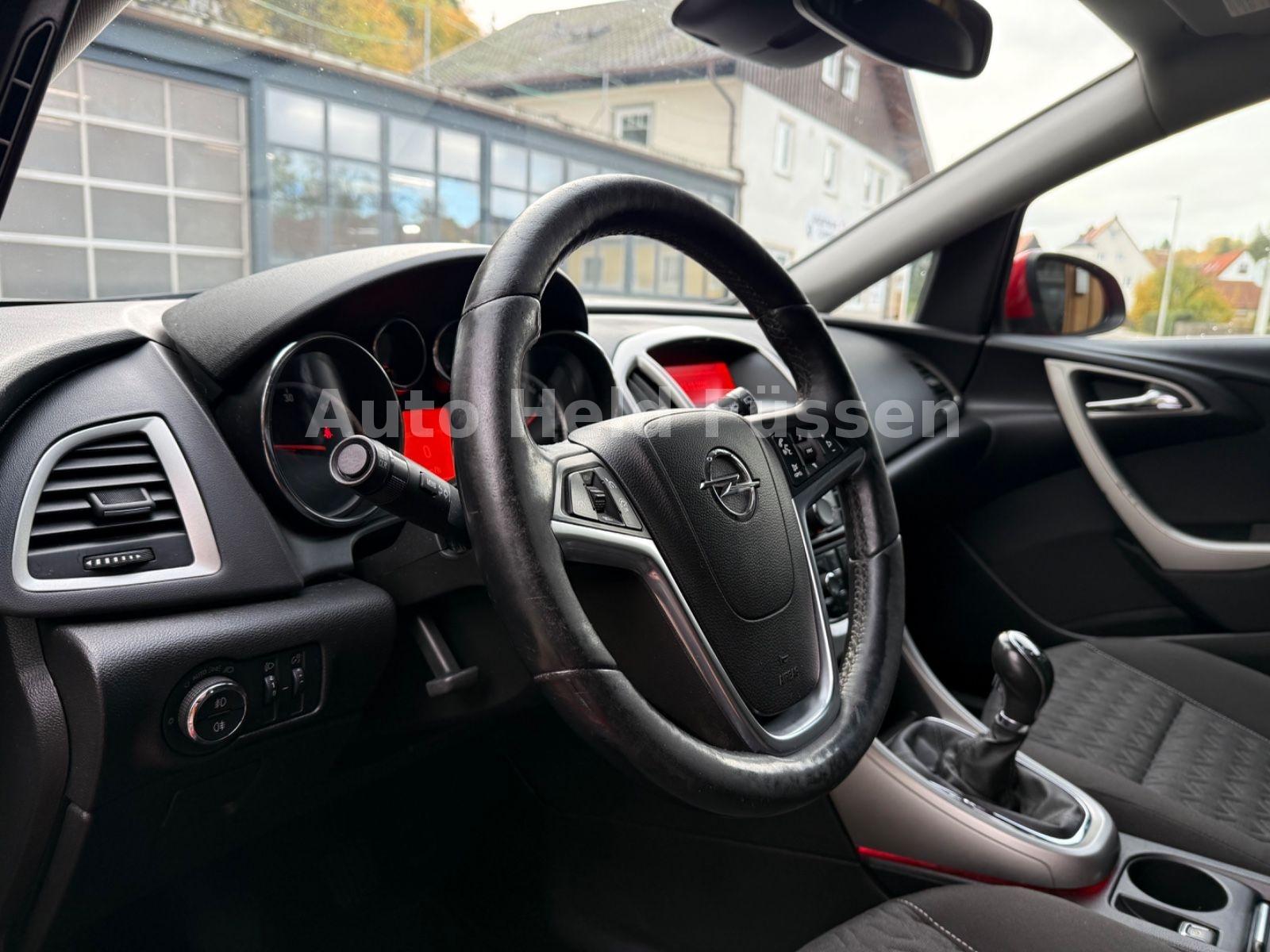 Opel Astra 2013 — фото 20