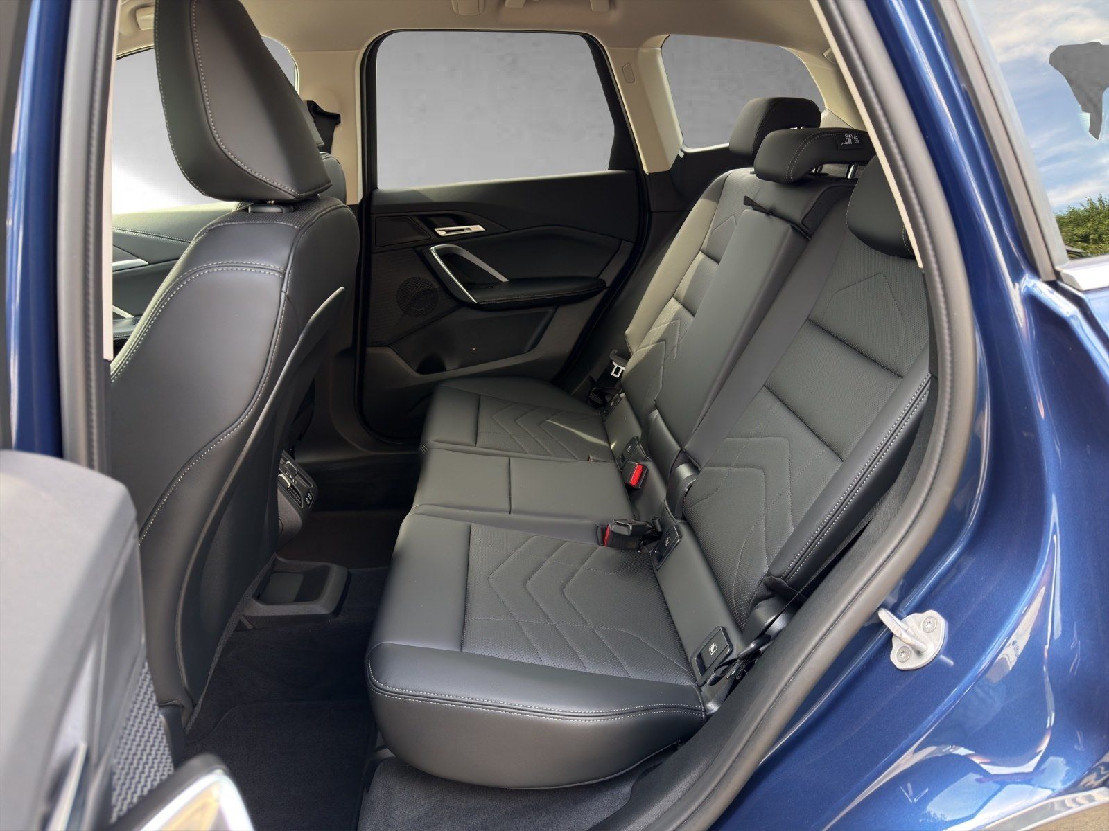 BMW X1 sDrive20i xLine 19 AHK 360°ACC HUD 1,59% foto 11