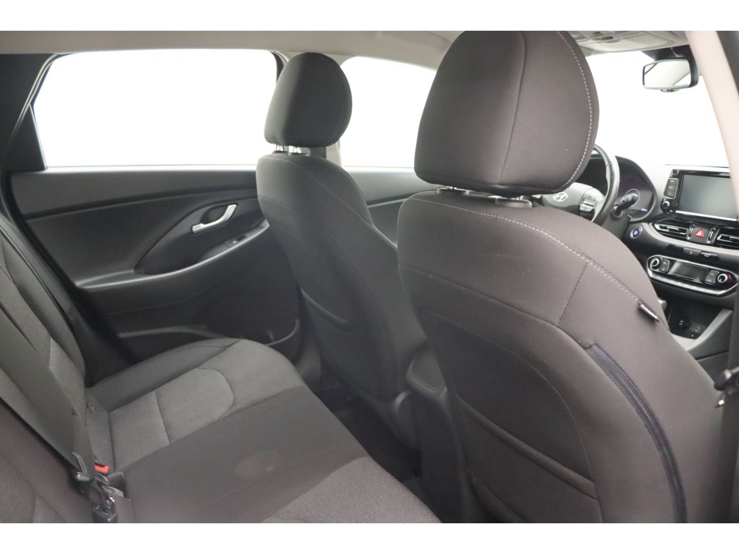 Fahrzeugabbildung Hyundai i30 1.6 Pure Kamera LED Tempomat 2-Zonen Klima