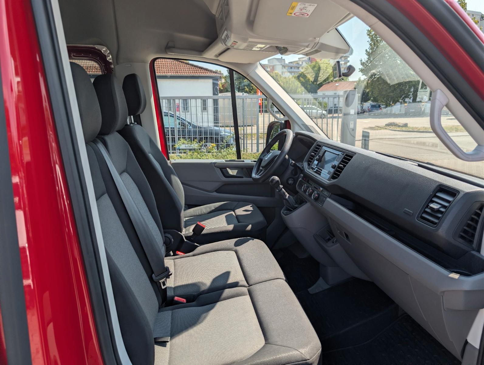 Volkswagen Crafter 35 TDI Kombi Lift Rollstuhltransport, миниатюра 10