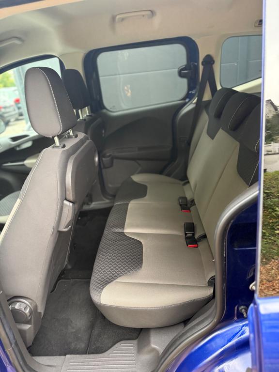 Ford Tourneo Courier