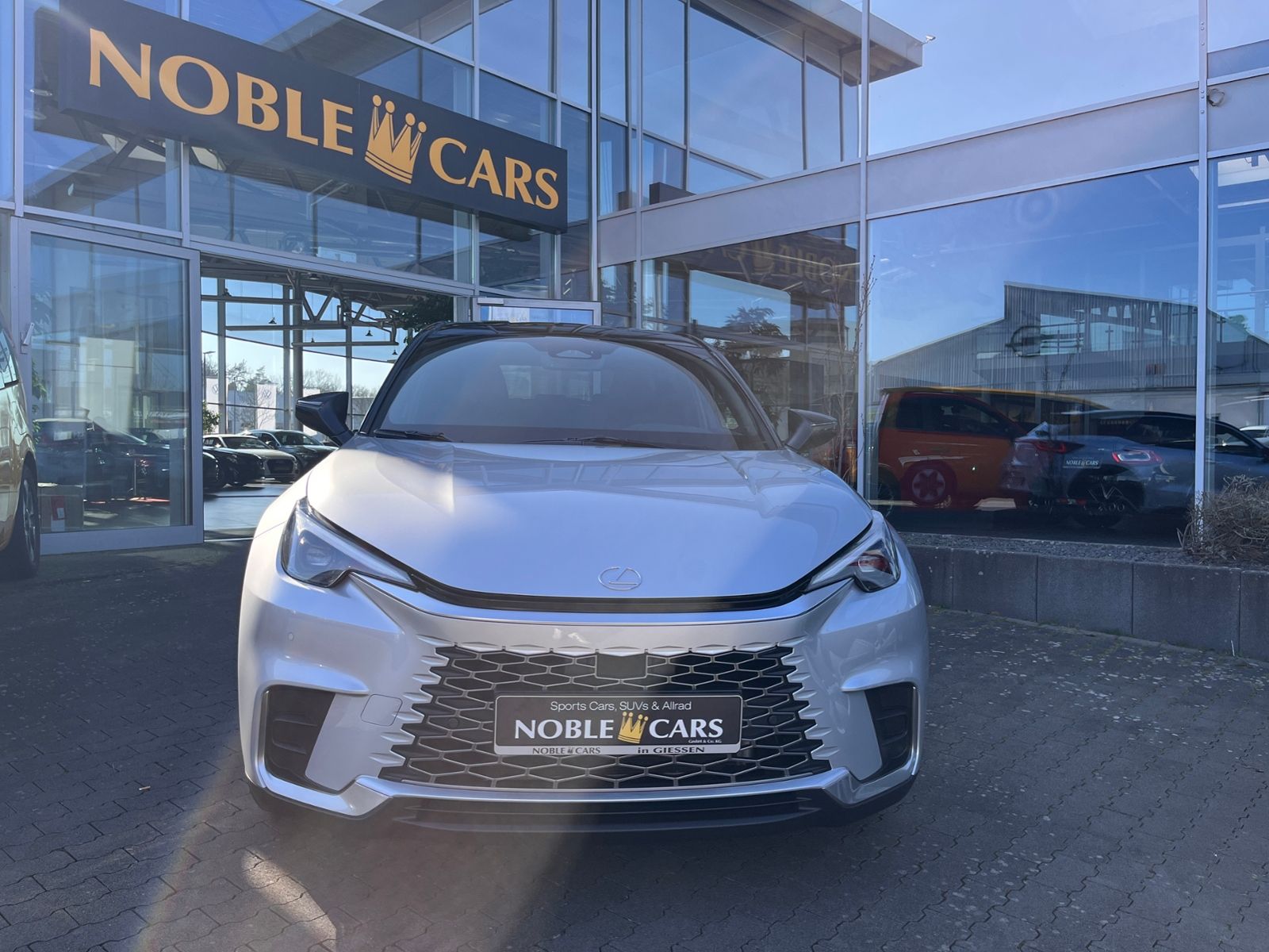 Fahrzeugabbildung Lexus LBX FWD Emotion LED NAV SHZ RFK 18"