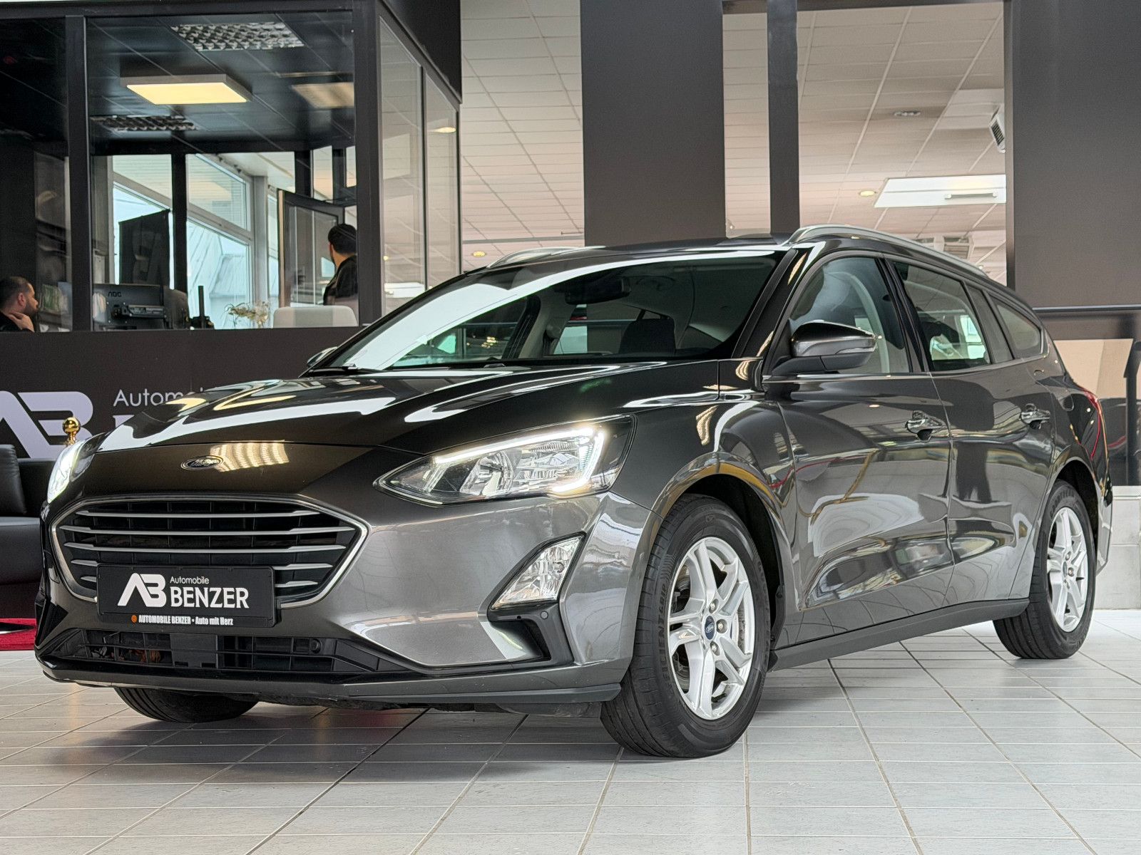 Fahrzeugabbildung Ford Focus Turnier Cool & Connect/NAVI/CAR-PLAY/KAMER
