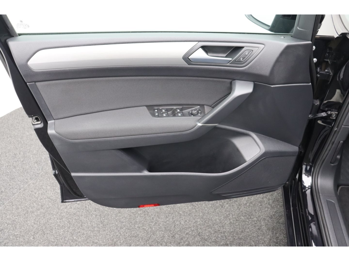 Fahrzeugabbildung Volkswagen Touran Comfortline BMT Start-Stop AHK Schwenkbar