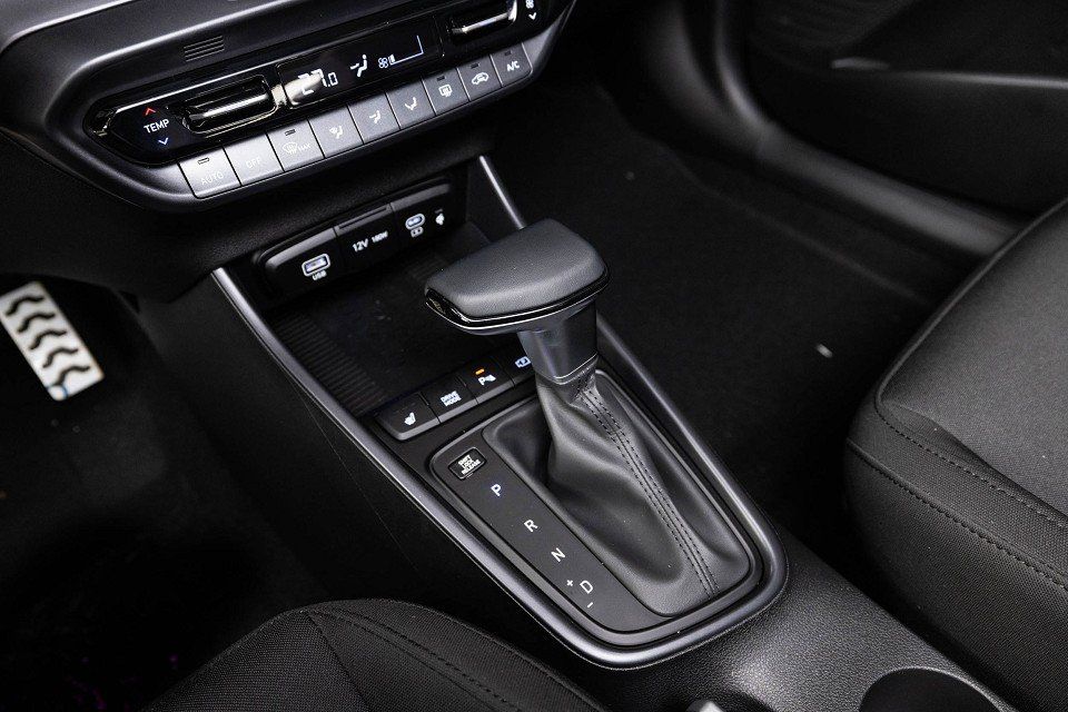 Fahrzeugabbildung Hyundai BAYON 1.0T 100PS DCT Prime Assi