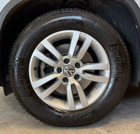 Volkswagen Tiguan - 6