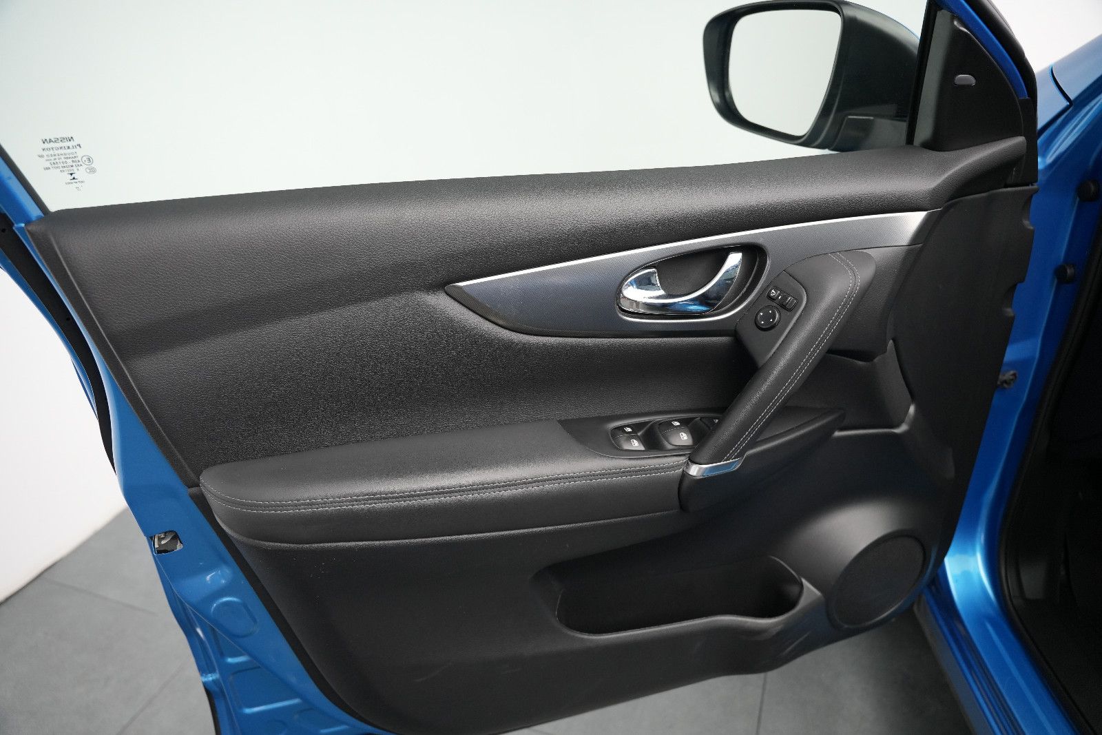 Fahrzeugabbildung Nissan Qashqai Tekna /GLASDACH/360°/MEMORY/NAVI