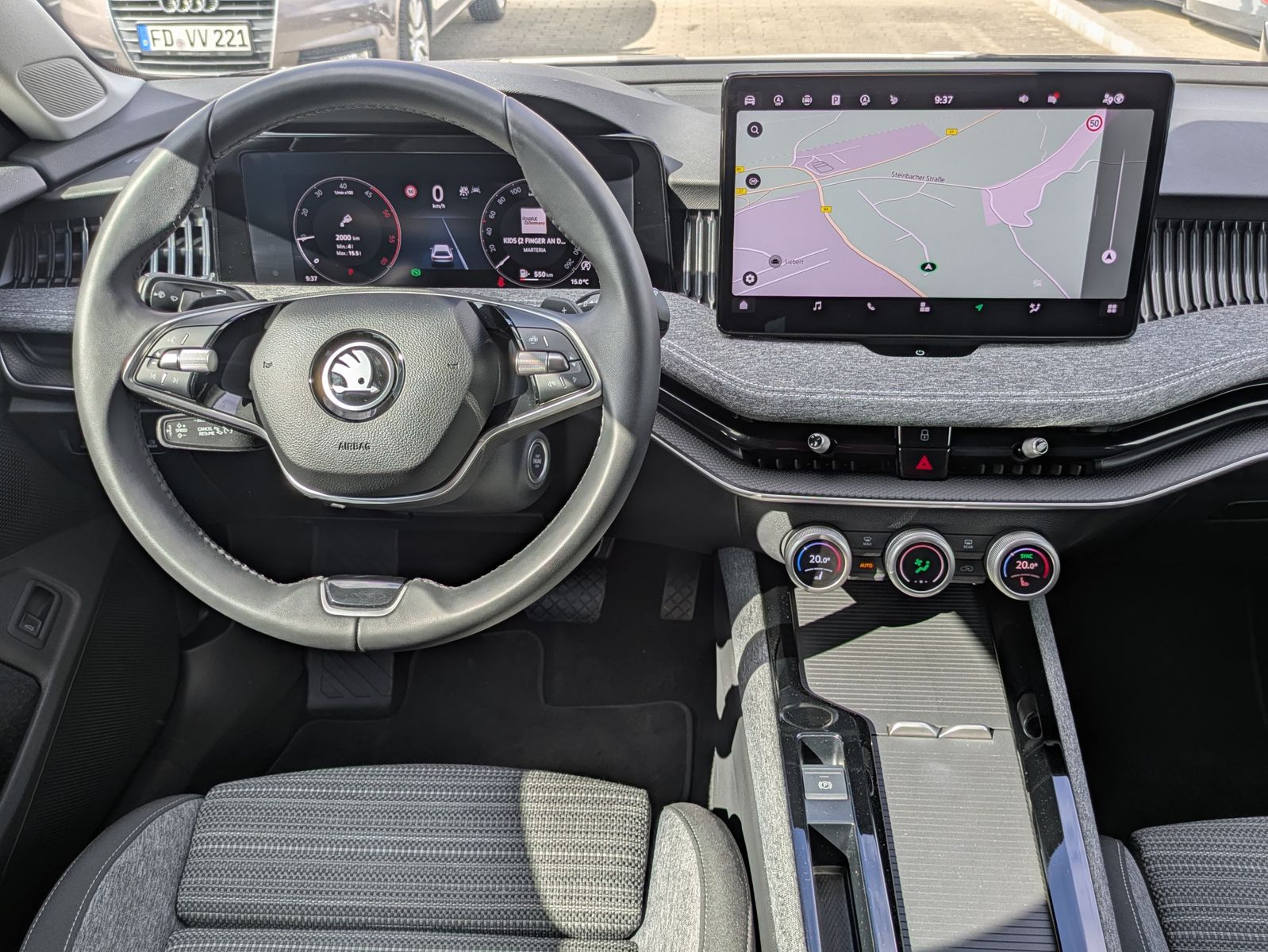 Fahrzeugabbildung SKODA Superb 2.0 TDI 4x4 Selection MATRIX*AHK*5J GAR.