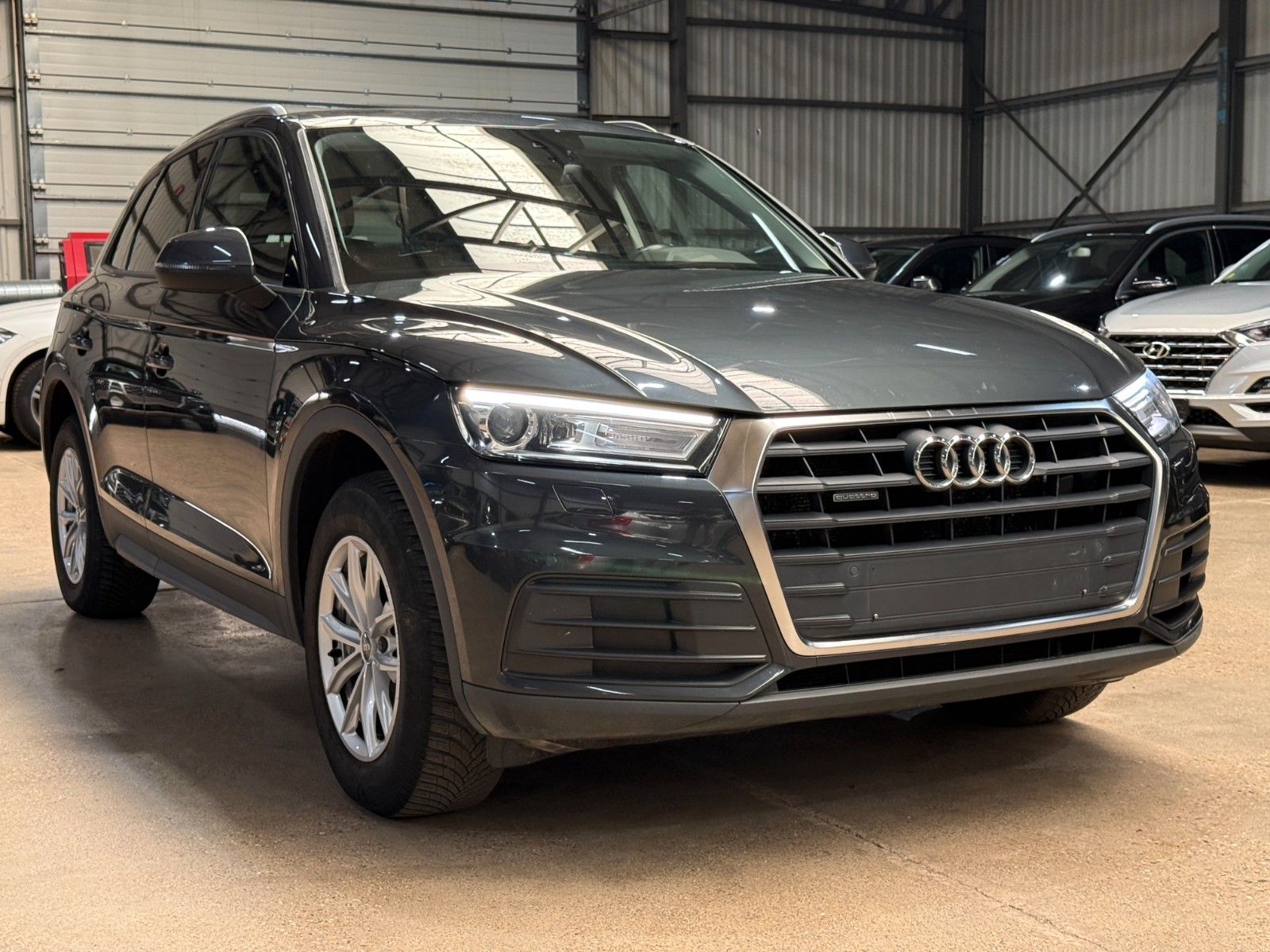 Audi Audi Q5 quattro