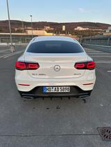 Mercedes-Benz GLC 300 e 4MATIC Coupé Autom. - - Mercedes-Benz GLC 300 mit Hybrid-Antrieb: Coupe