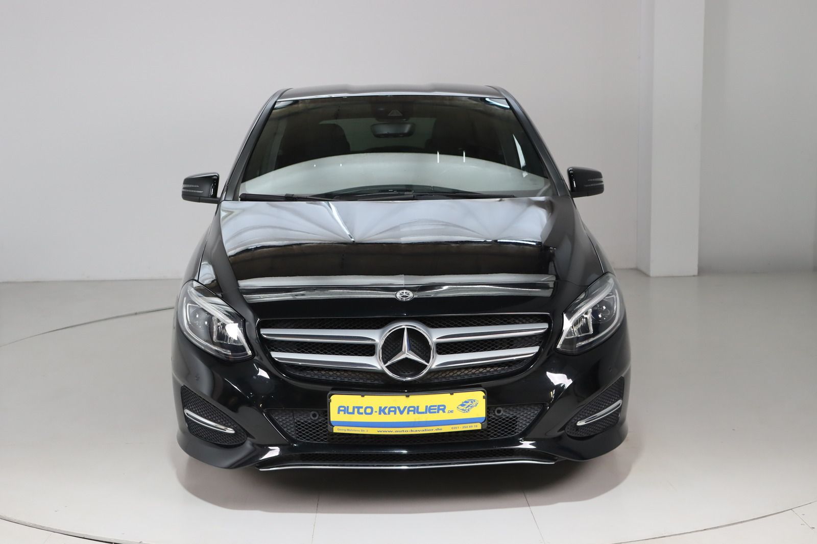 Fahrzeugabbildung Mercedes-Benz B 180 d * LED * Parkassist. * Keyless