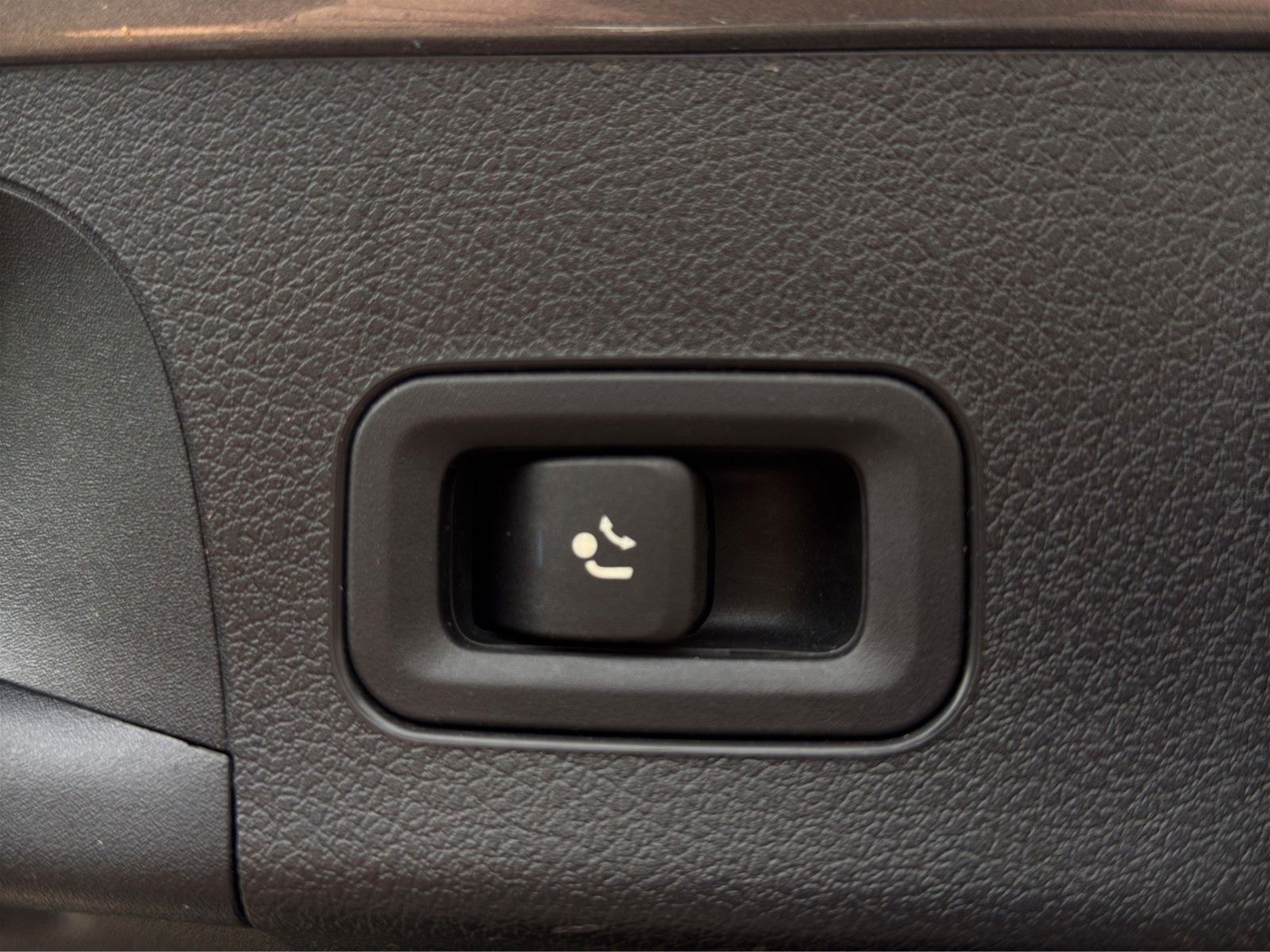 Fahrzeugabbildung Mercedes-Benz CLA 200d Shooting Brake *Dig.Cock*AHK*LED*MBUX