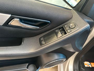 Mercedes-Benz B 200 Turbo *AHK*Klima*SHZ*Navi*PDC*Freisprech*