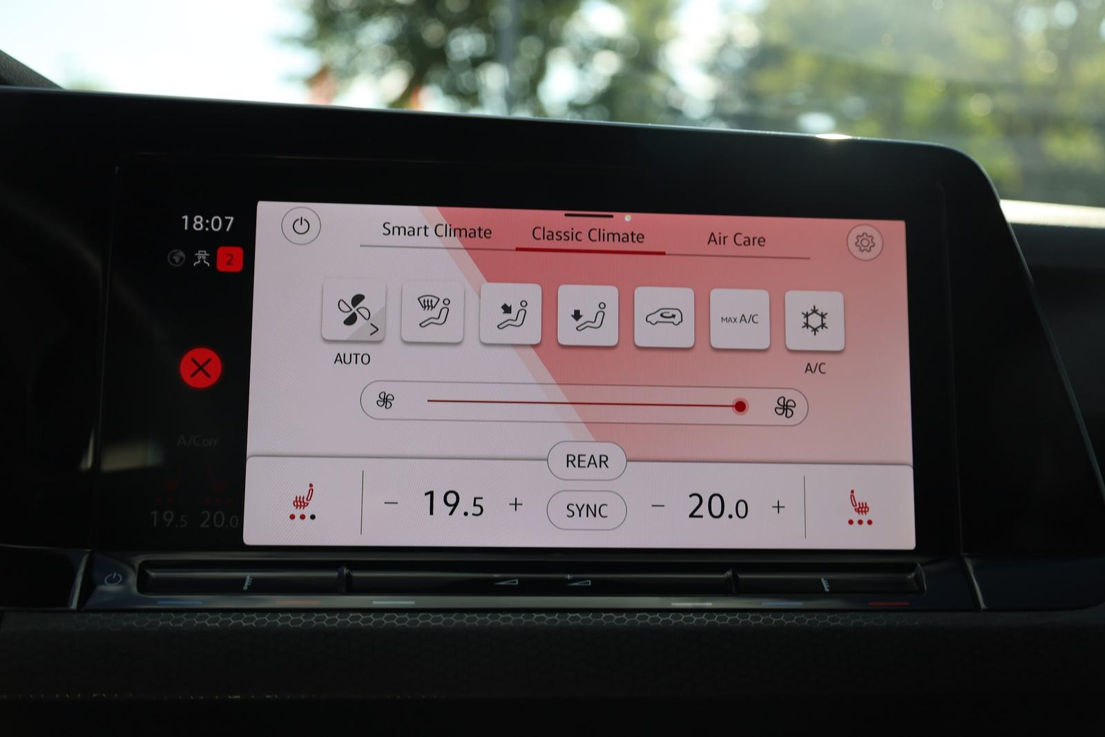 Volkswagen Golf VIII 2.0 GTI LED Navi Bluetooth Sitzheizung, миниатюра 16