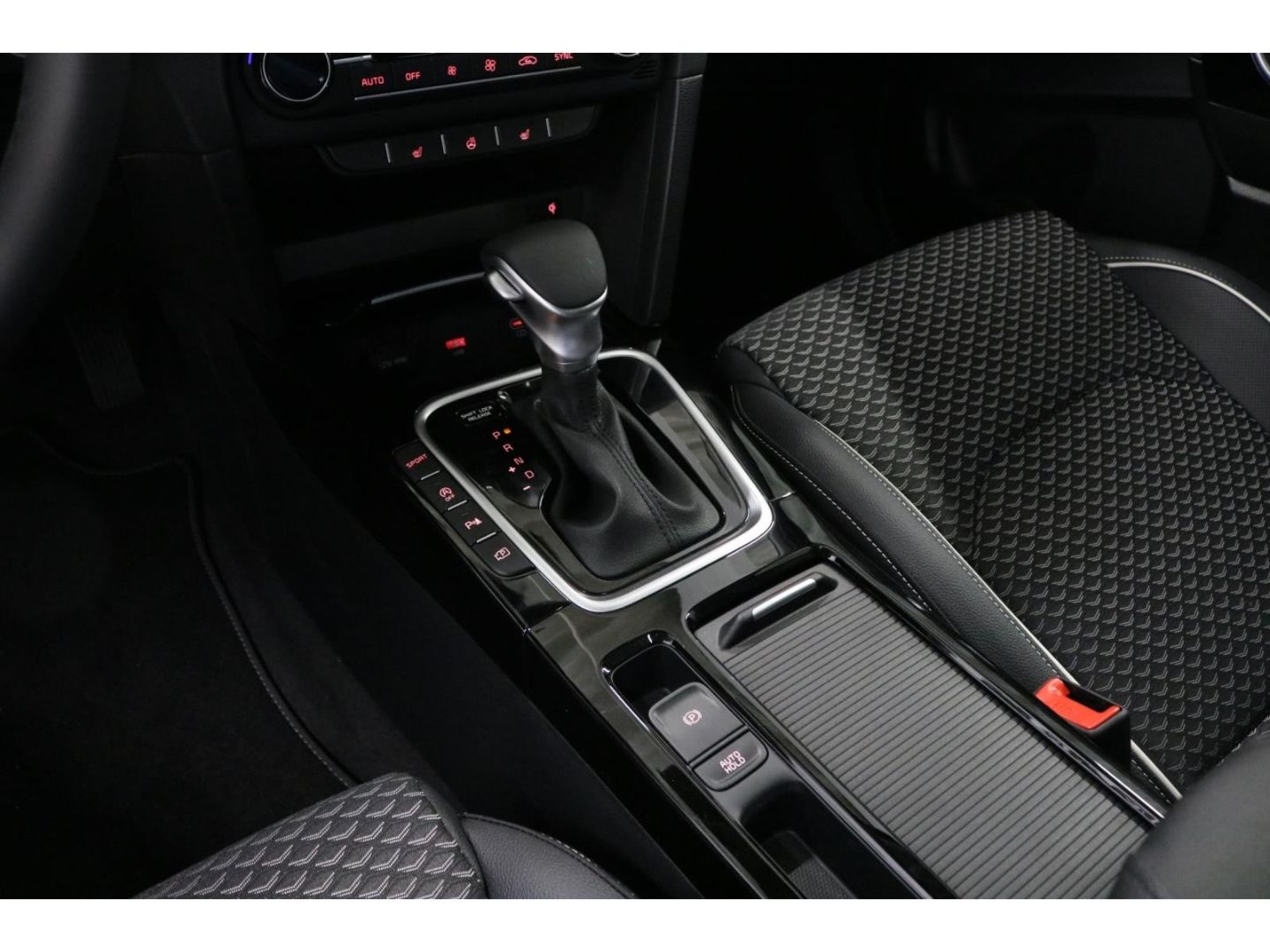 Fahrzeugabbildung Kia Ceed_sw Spirit Panoramadach Memory-Sitze Navi