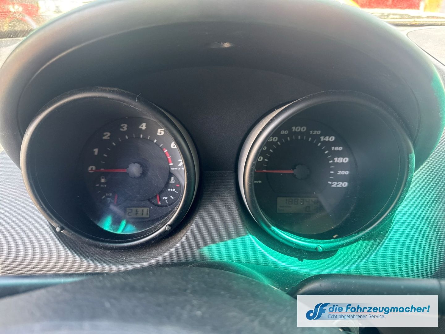 Fahrzeugabbildung SEAT Arosa Solit GA Alu el.SP Spieg.*MOTORSCHADEN