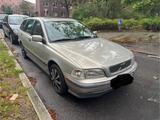 Volvo V40 1.6 - Volvo V40 aus 1998