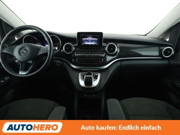 Mercedes V 220 - 12