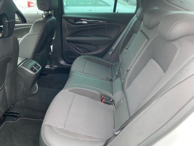Fahrzeugabbildung Opel Insignia B Grand Sport