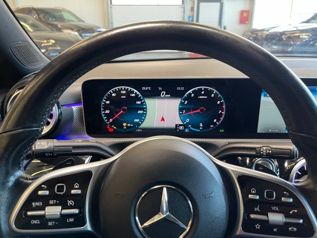 Mercedes-Benz CLA 180 *NAVI*LANE-ASSIST*KAMERA*NAVI*PDC*SZHZ*