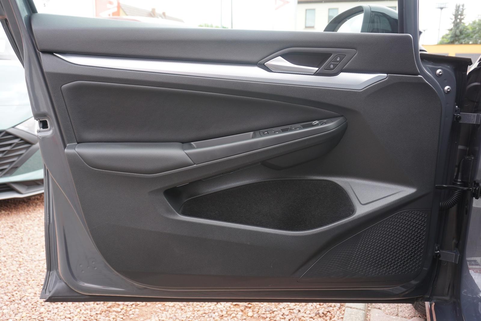 Volkswagen Golf VIII 1.5 16V Goal LED Navi ACC App-Connect, миниатюра 29