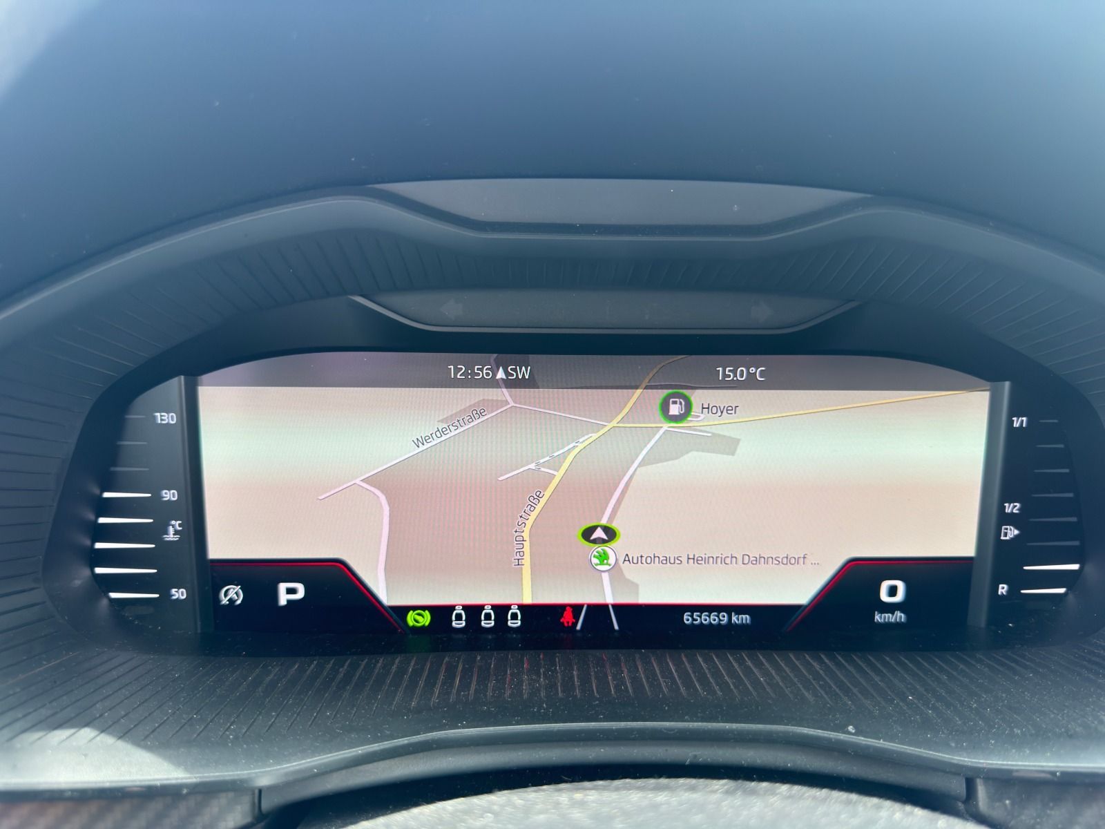 Fahrzeugabbildung SKODA Kamiq 1.5 TSI Monte Carlo*AHK*RFK*ACC*eHeck