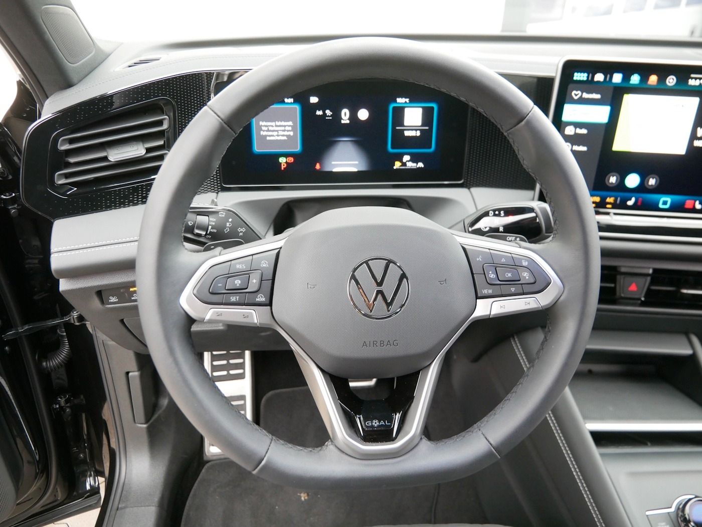 Fahrzeugabbildung Volkswagen Tiguan 2.0 TDI GOAL NEU55T AHK MATRIX DSG ACC AL