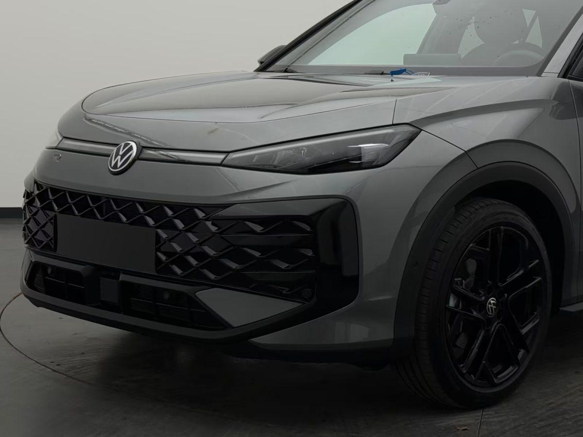 Volkswagen T-Roc 1.5 eTSI DSG R-Line +BLACK-STYLE+CAM+ACC+, миниатюра 13