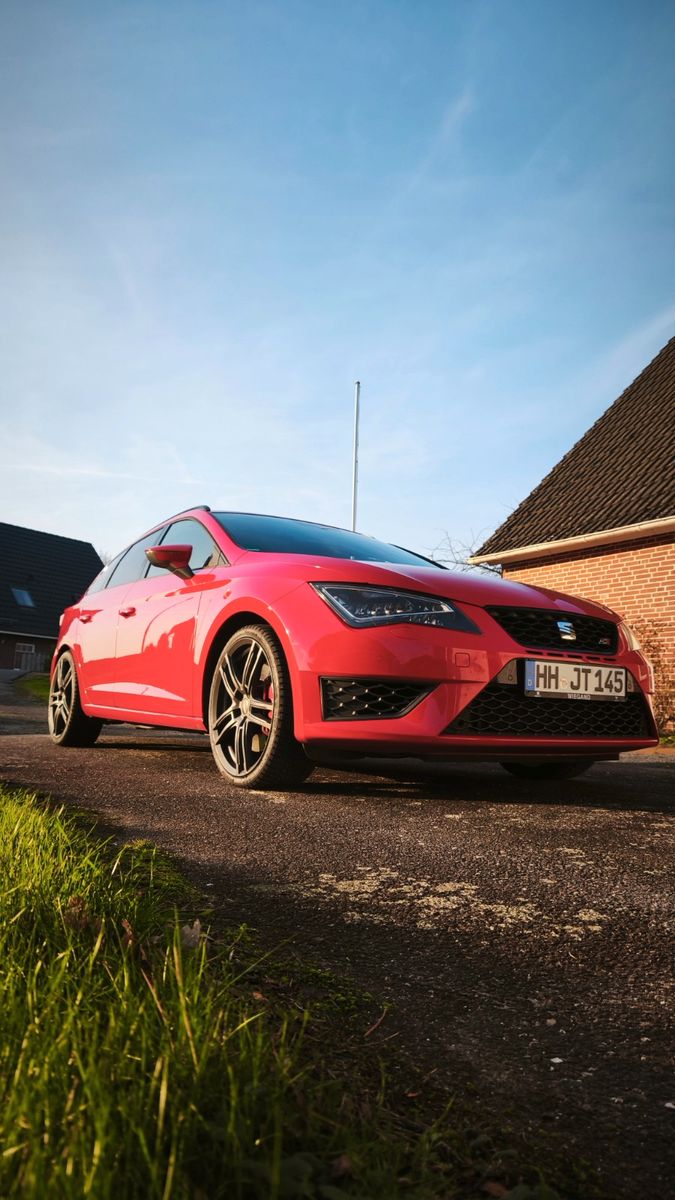 SEAT Leon 2.0 TSI Start&amp;Stop ST CUPRA 265 DSG CUP...