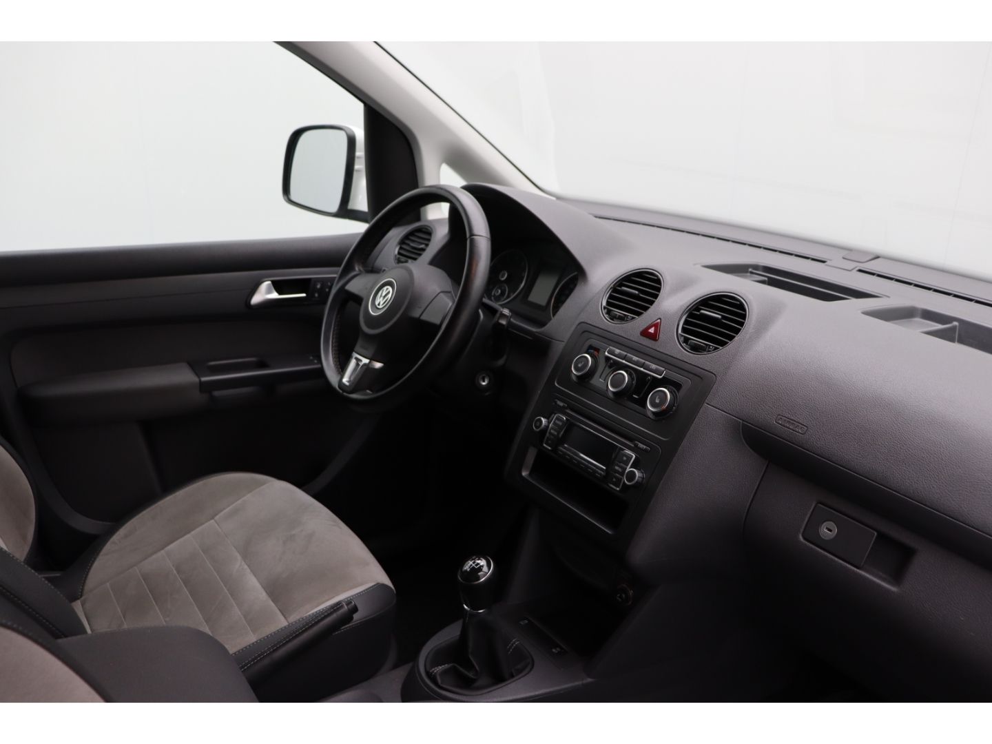 Fahrzeugabbildung Volkswagen Caddy 1.2 Kombi Edition30 Alcantara