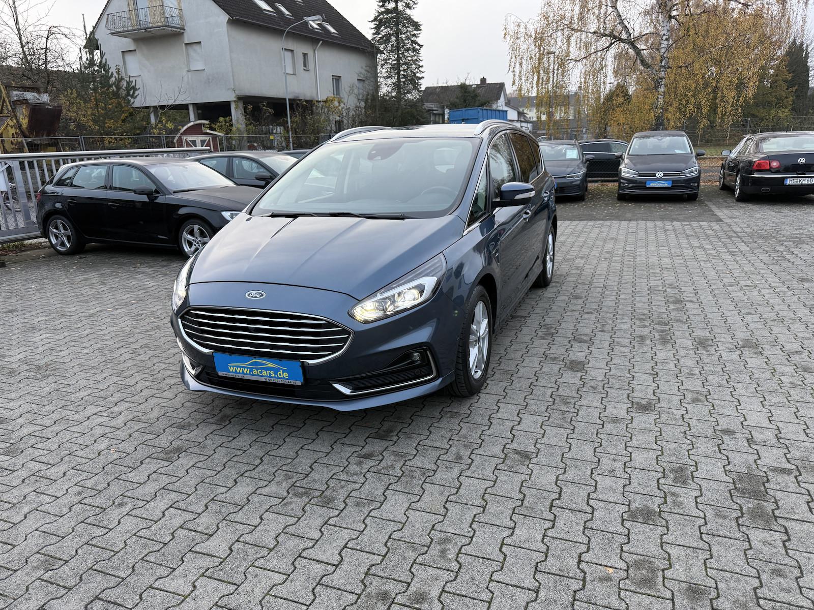 Ford S-Max Titanium 2,0 TDCI Aut Navi LED Kamera ACC