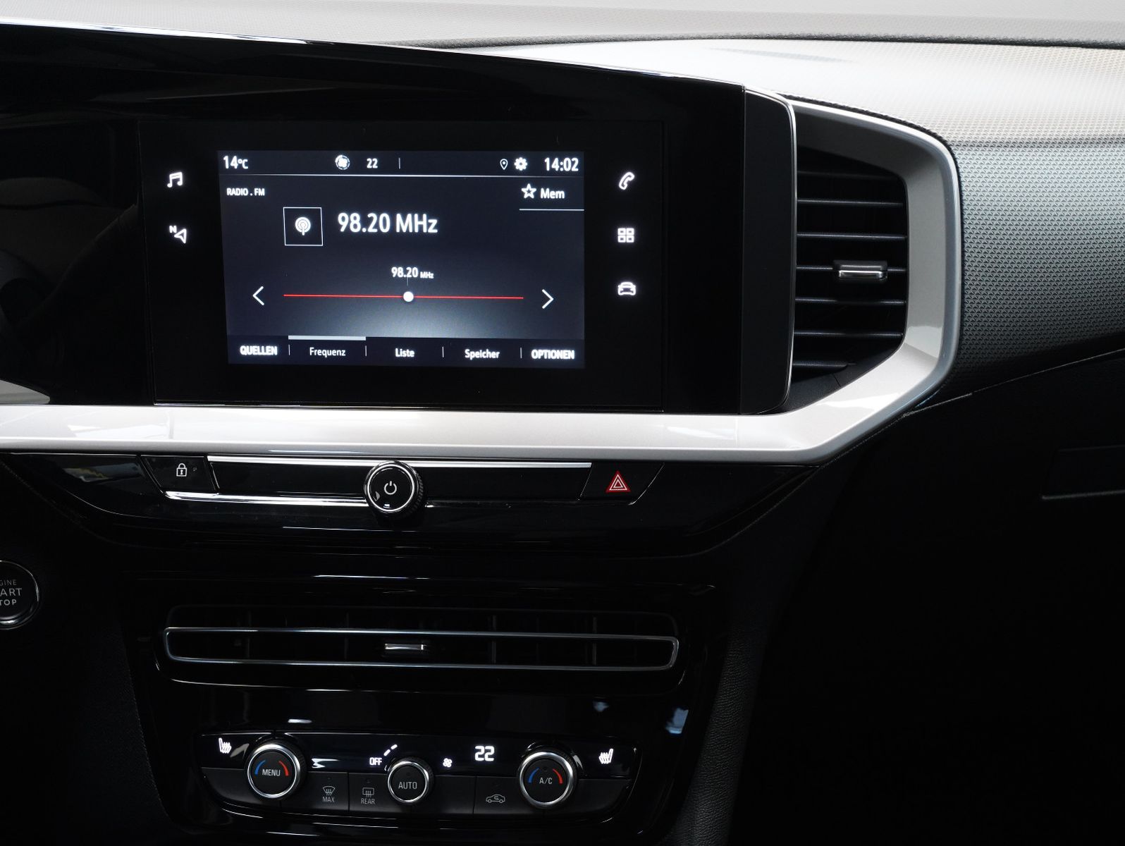 Fahrzeugabbildung Opel Mokka-e Elegance 50KWH/11KW/WÄRMEPUMPE/SOH