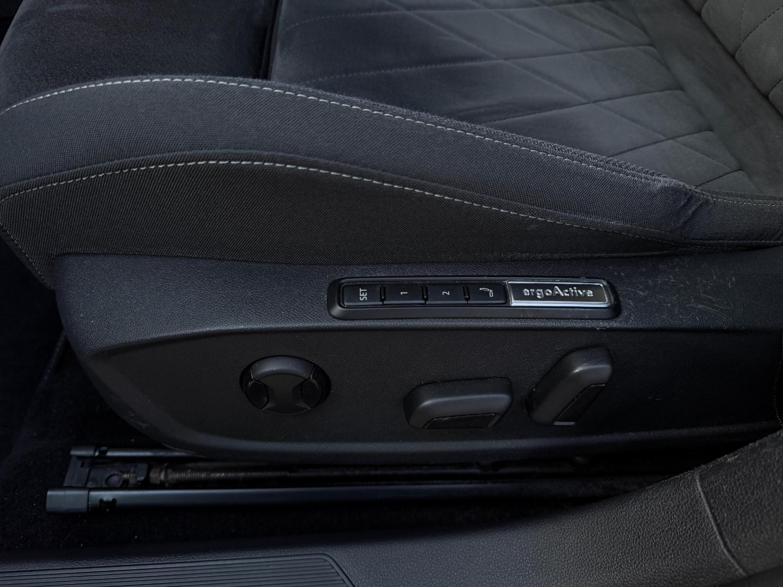 Volkswagen Golf VIII Lim. Style, миниатюра 9