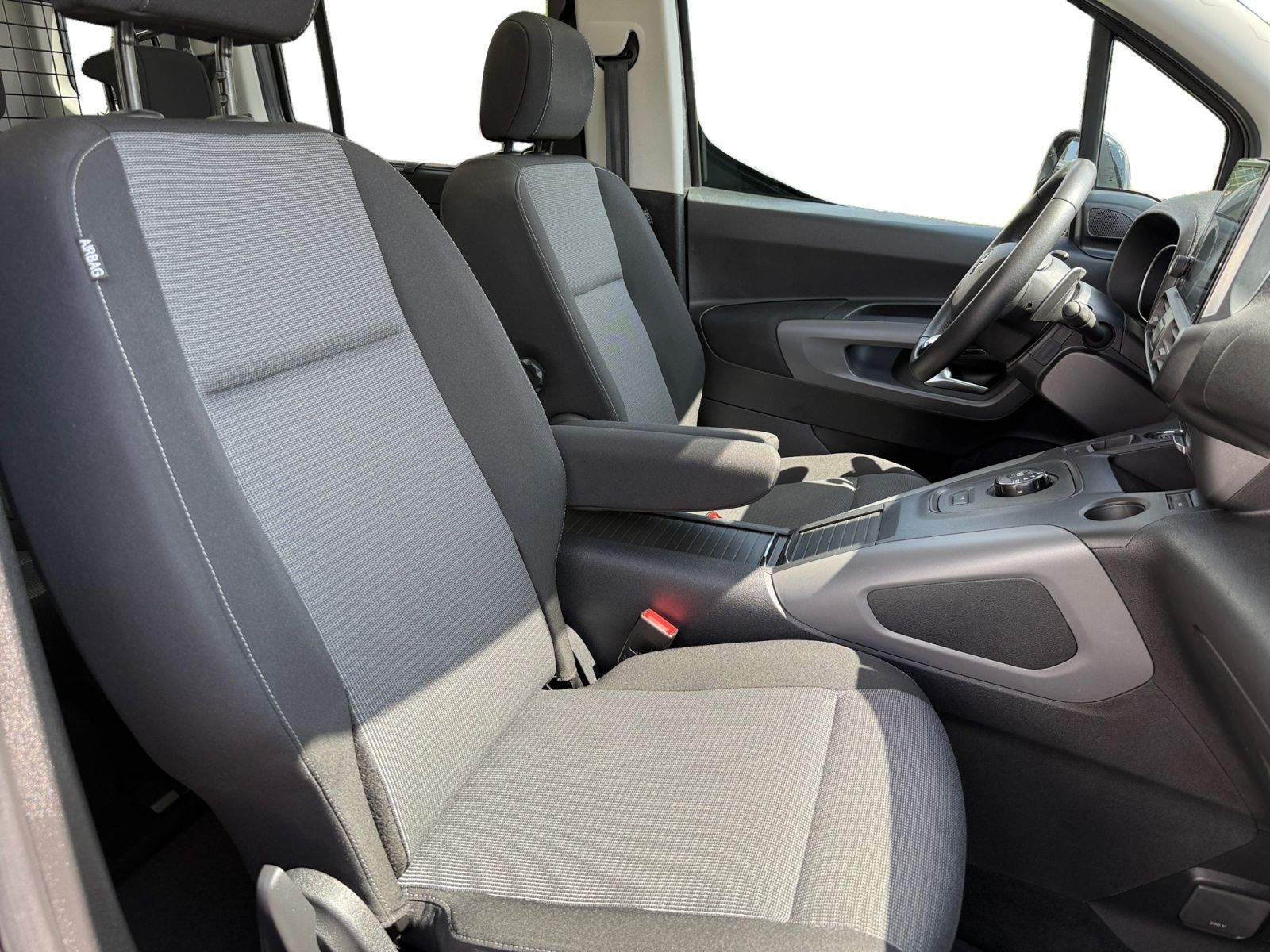 Fahrzeugabbildung Toyota Proace City Verso 1.5 D-4D L1 Executive S/S PANO