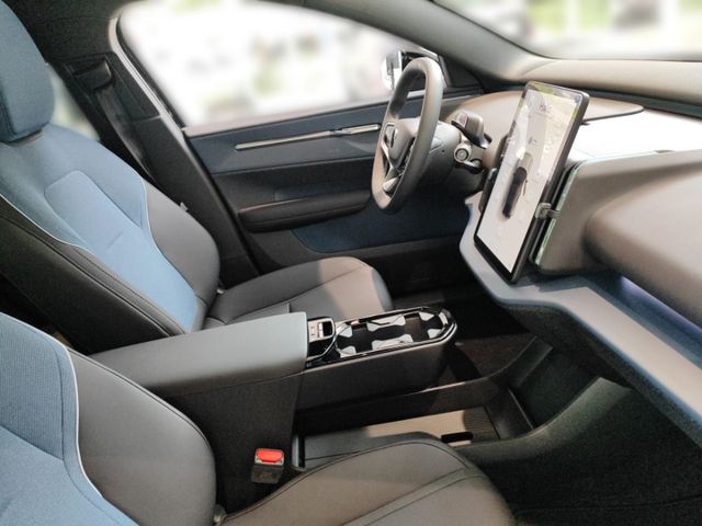 VOLVO EX30 (Bild 19 von Array)