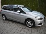 BMW 218dA Gran Tourer Advantage-7 Sitzer, AHK, Navi - silberne BMW 218 Gran Tourer