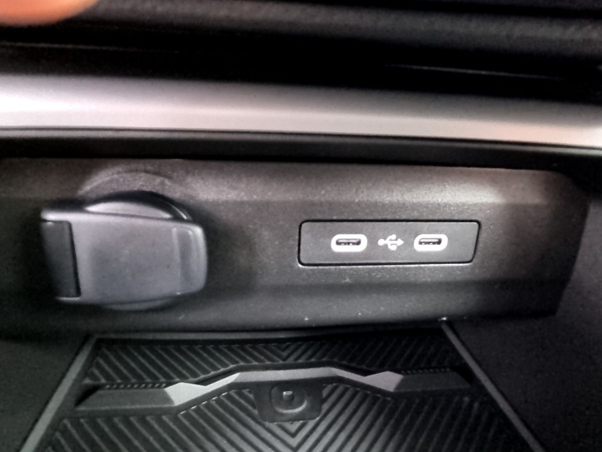 Fahrzeugabbildung Dacia Bigster Journey HYBRID 155