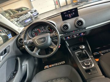Audi A3 attraction **BiXENON*TÜV*KLIMA*TEMPOMAT*