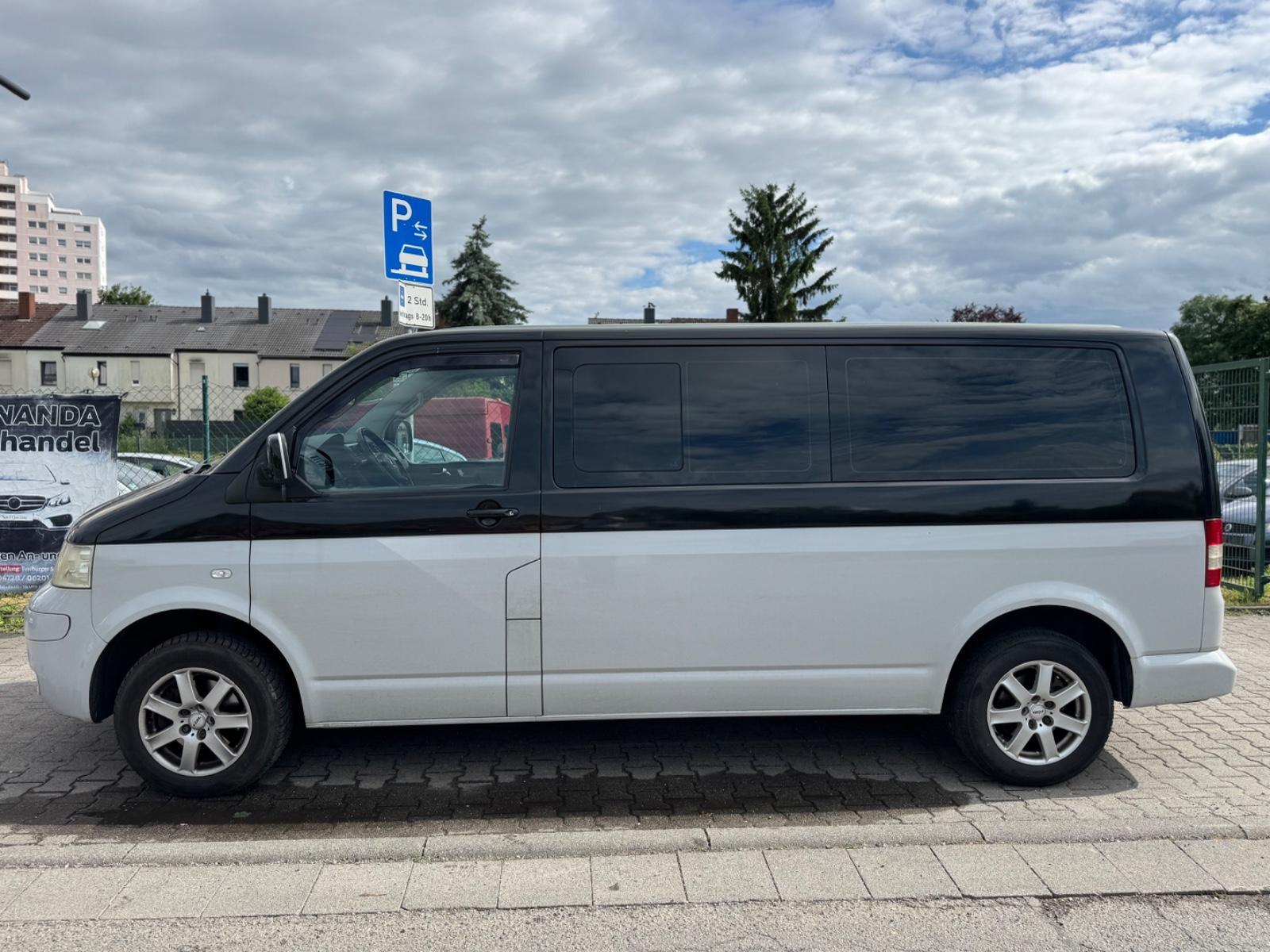 Volkswagen T5 Transporter Bus Caravelle Comfortline lang