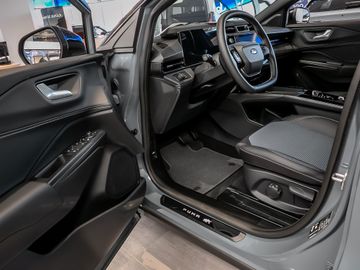 Ford Puma Gen-E BlueCruise Edition digi. Cockpit