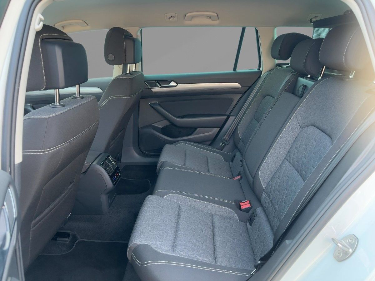 Volkswagen Passat Variant - Bild 8