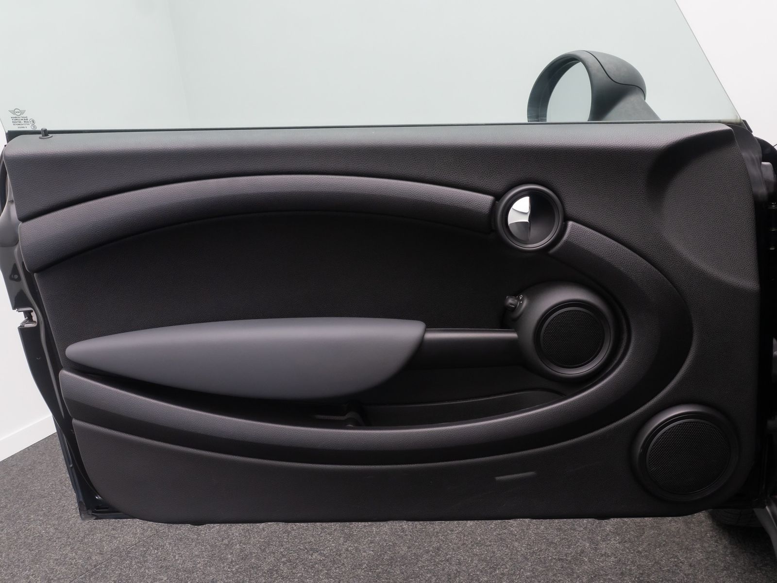 Fahrzeugabbildung MINI One Clubman Pepper PDC CD Bordcomputer Nebelsch