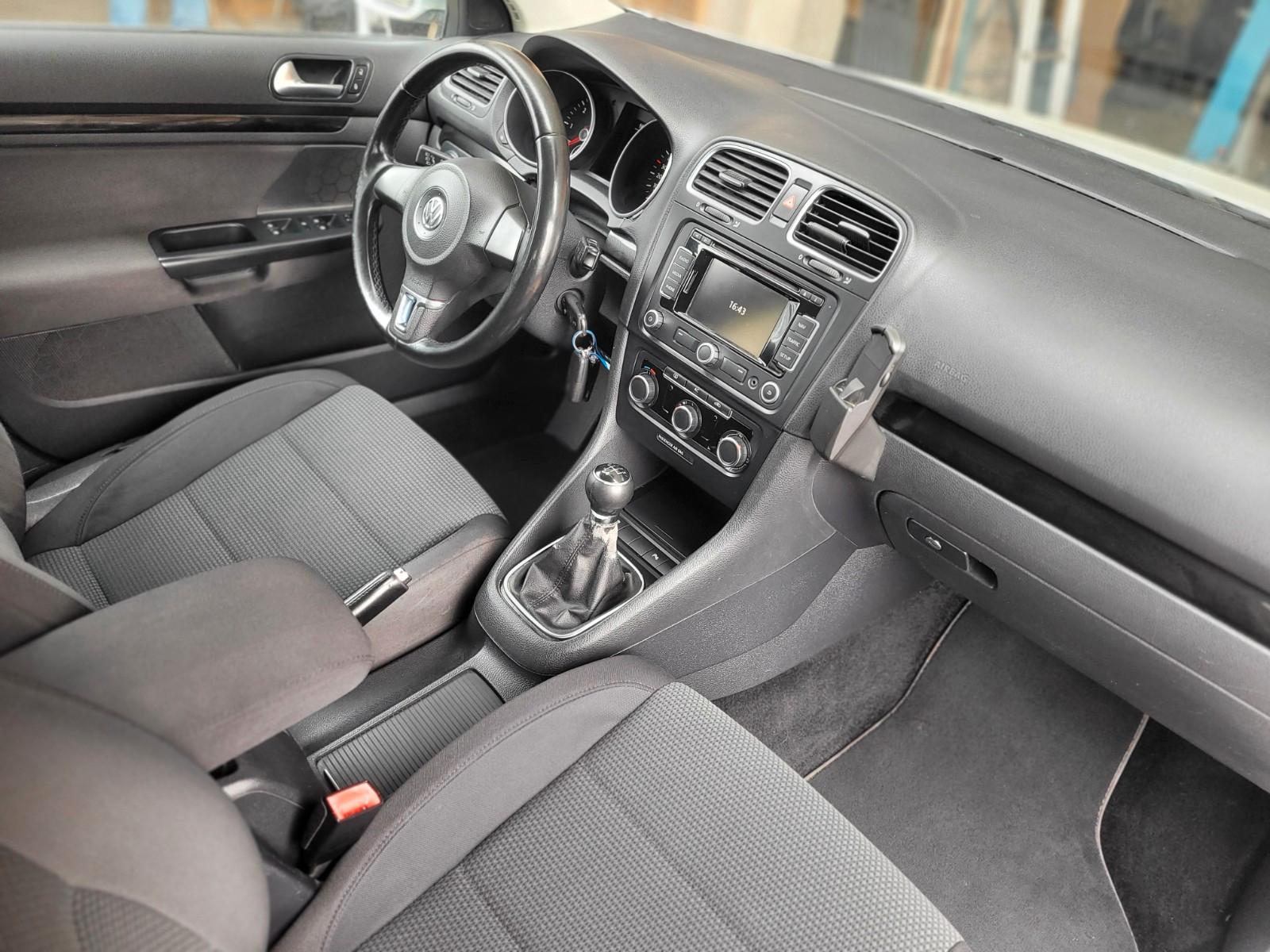 Volkswagen Golf 2011 — photo 9