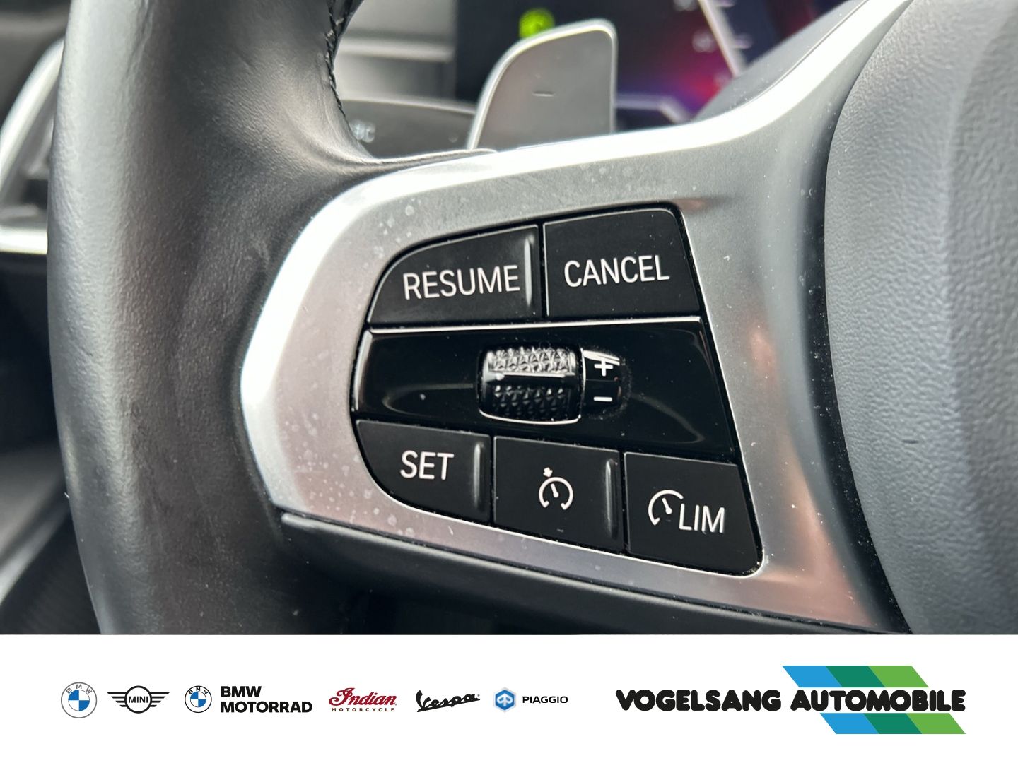 Fahrzeugabbildung BMW 318 iTouring,M Sport,HeadUp,Rückfahrk.,DrivingAs