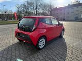 Toyota Aygo AYGO x-play - : Kleinwagen, Automatik, bis 10000 Euro