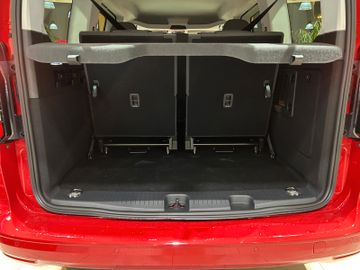 Ford Grand Tourneo Connect PHEV Titanium