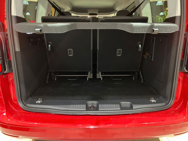 Ford Grand Tourneo Connect PHEV Titanium